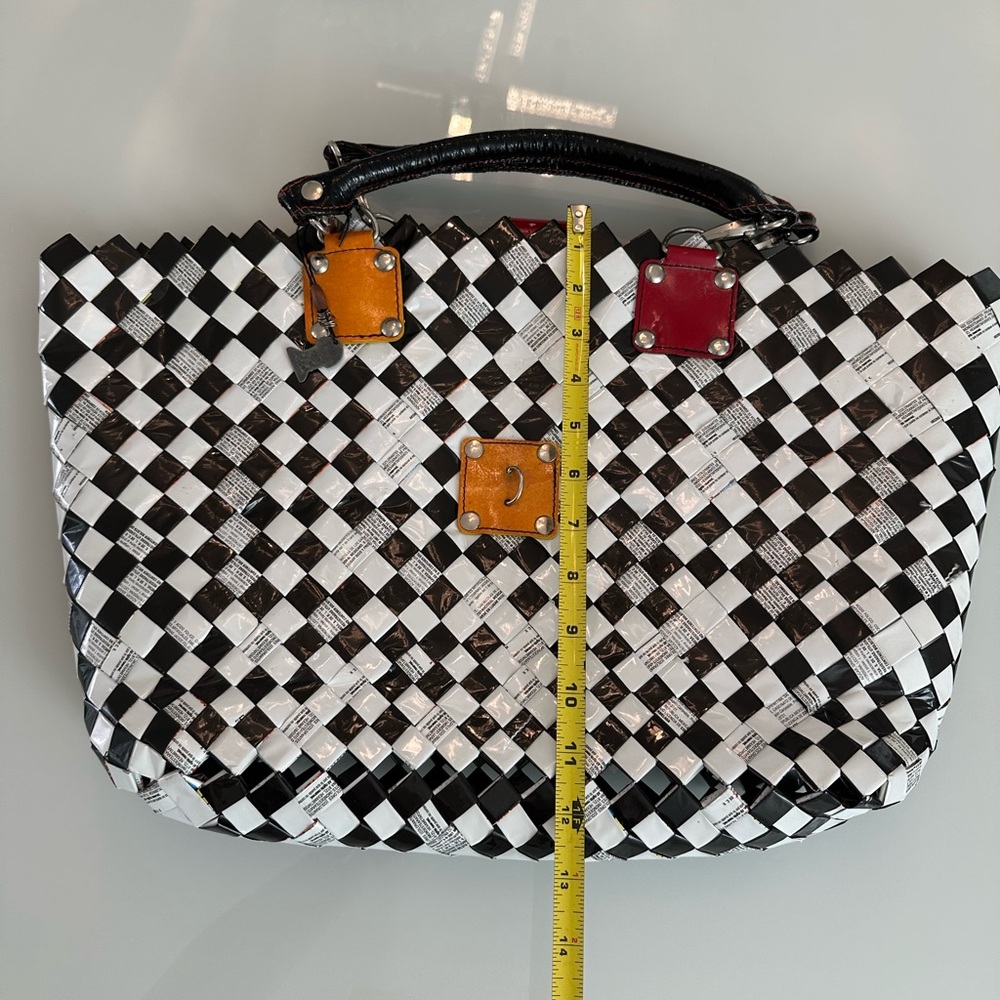 Handmade Handbag - Picture 3 of 9